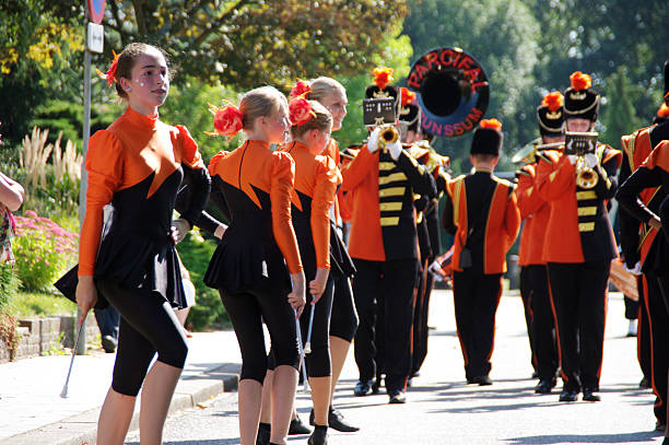 majorettes in parata musicale / - big day out foto e immagini stock