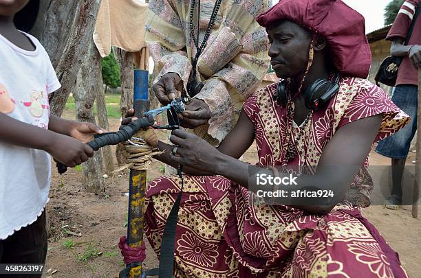 Afrikanische Mann Stockfoto und mehr Bilder von Afrika - Afrika, Afrikanische Kultur, Afrikanischer Abstammung