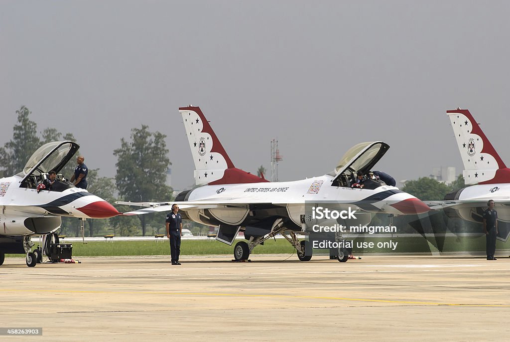 USAF Thunderbirds se preparada para decolar - Foto de stock de Acrobacia aérea royalty-free