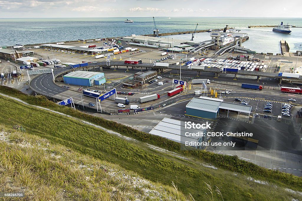 Porto di Dover - Foto stock royalty-free di Camion