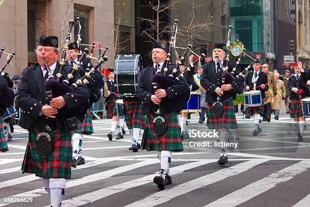 Photo libre de droit de De New York City Parade De La Saint Patrick banque d'images et plus d'images libres de droit de New York City - New York City, Défilé, Saint Patrick