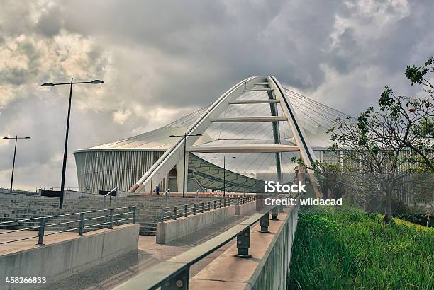 Foto de Estádio Moses Mabhida e mais fotos de stock de Arco - Característica arquitetônica - Arco - Característica arquitetônica, Arquitetura, Aço Inoxidável
