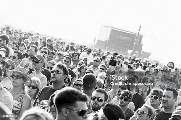 Foto de Festival De Música De Fãs e mais fotos de stock de Admiração - Admiração, Adolescente, Adolescência