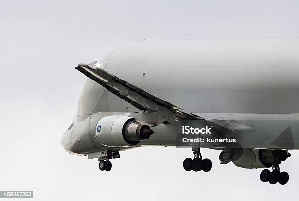 Beluga Airbus 300600st Supertransporter Fgstf Takeoff - Fotografie stock e altre immagini di Aeroplano