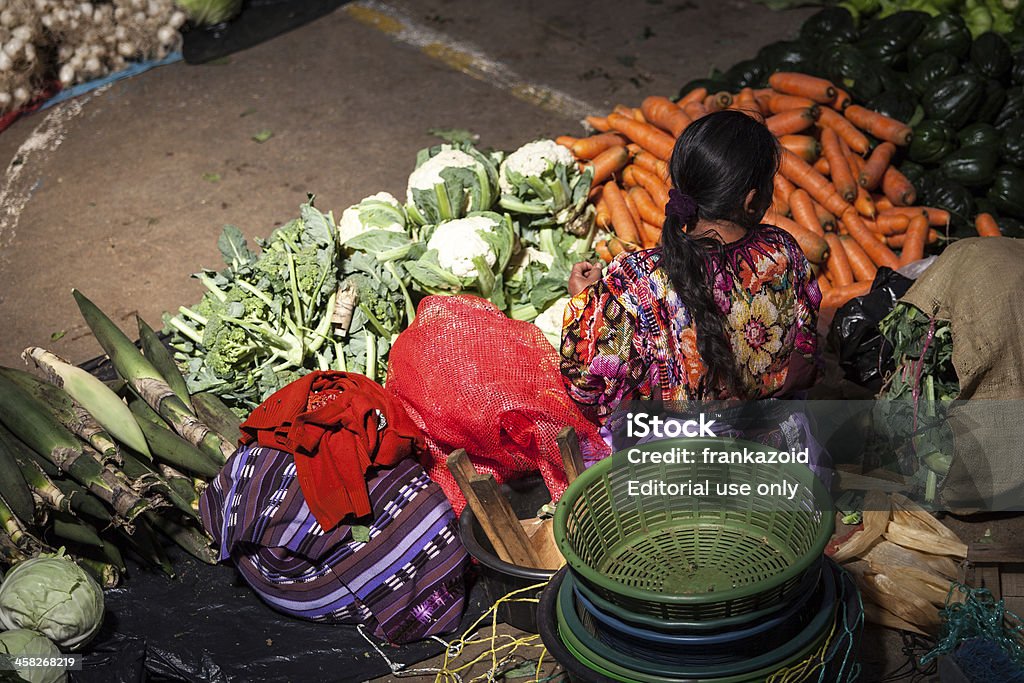 伝統的な市場で、Chichi グアテマラ - みずみずしいのロイヤリティフリーストックフォト
