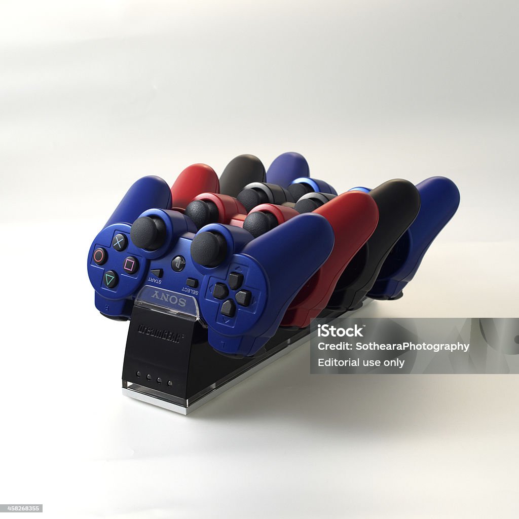 Quatro controles PS3 - Foto de stock de Azul royalty-free