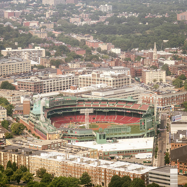 veduta aerea di boston e a da fenway park - boston red sox foto e immagini stock