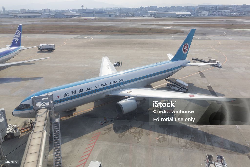 All Nippon Airways Boeing 767 - Foto de stock de Aeropuerto libre de derechos