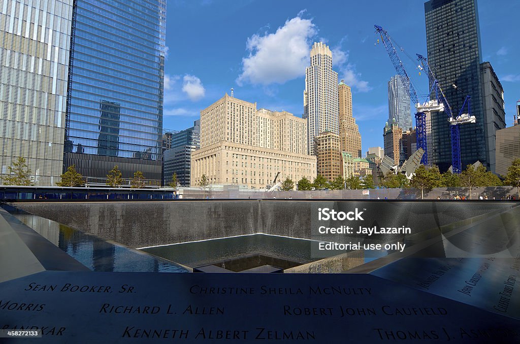 National September 11 Memorial Inscriptions, stawem, Ground Zero, NYC - Zbiór zdjęć royalty-free (Dzień)