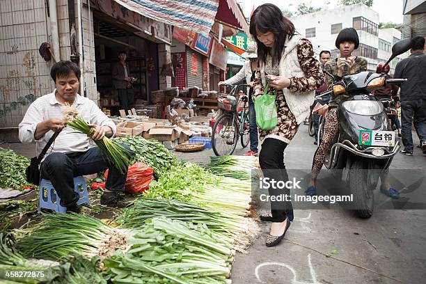 Ar Livre Mercado Chinês - Fotografias de stock e mais imagens de Agricultor - Agricultor, Ao Ar Livre, Atividade Comercial