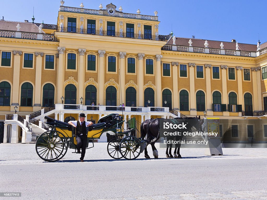 Palácio de Schönbrunn, Viena. - Foto de stock de Antigo royalty-free