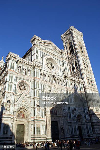 Duomo Di Firenze - Fotografie stock e altre immagini di Ambientazione esterna - Ambientazione esterna, Architettura, Basilica