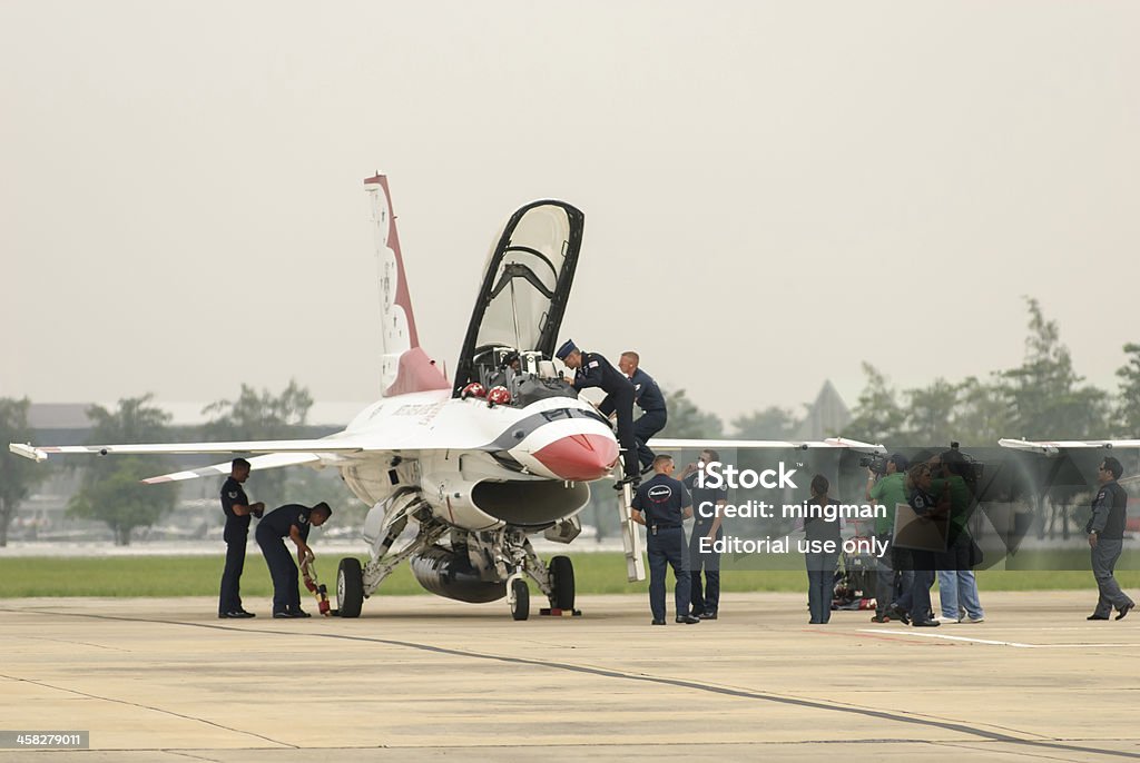 USAF Thunderbirds se preparada para decolar - Foto de stock de Acrobacia aérea royalty-free