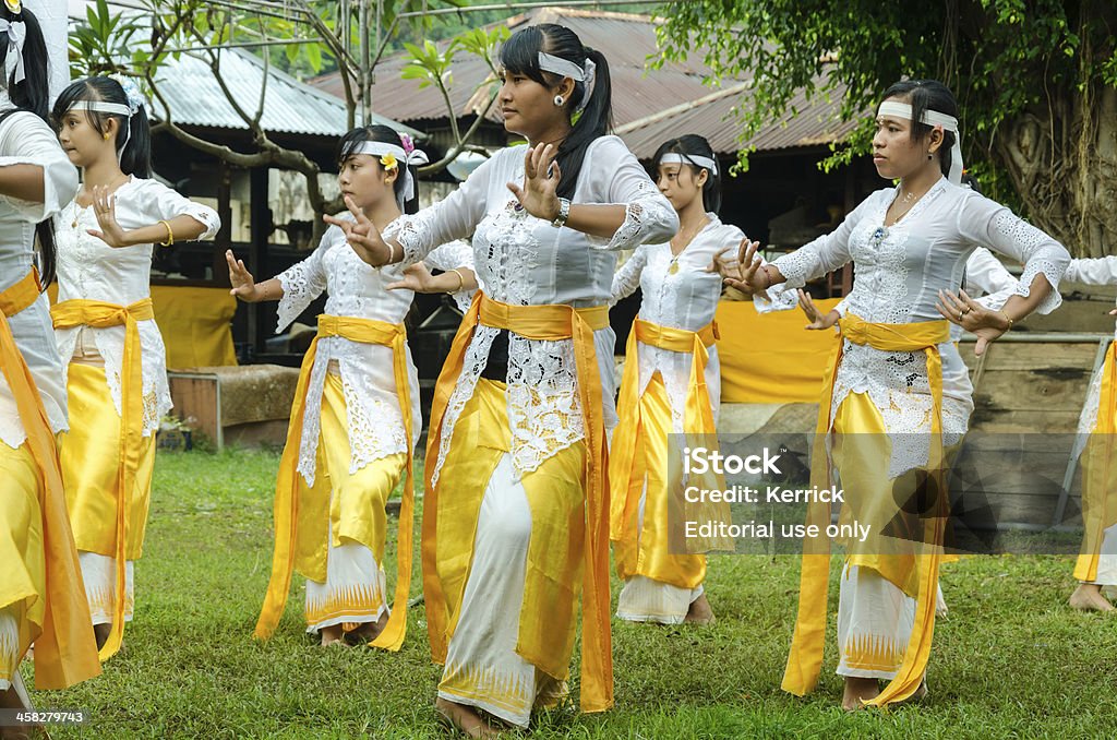 Tänzer Zeremonie im Tempel in Bali, Indonesien - Lizenzfrei Legong-Tanz Stock-Foto