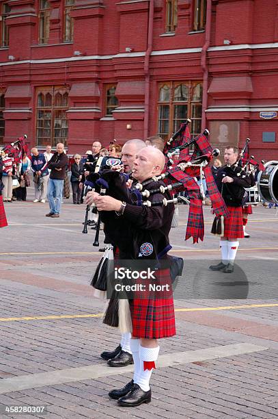 Photo libre de droit de Bagpipers banque d'images et plus d'images libres de droit de Armée - Armée, Culture écossaise, Activité