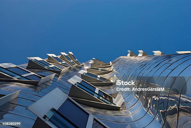 ノイアー Zollhof 建物で Medienhafen Dusseldorf - オフィスビルのストックフォトや画像を多数ご用意 - オフィスビル, カラー画像, デュッセルドルフ