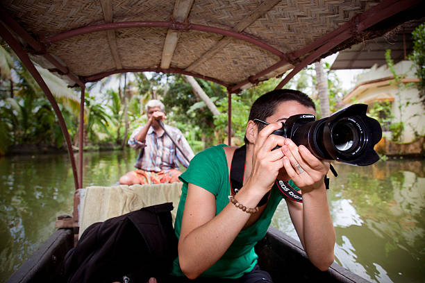 turista fotografare - weir foto e immagini stock