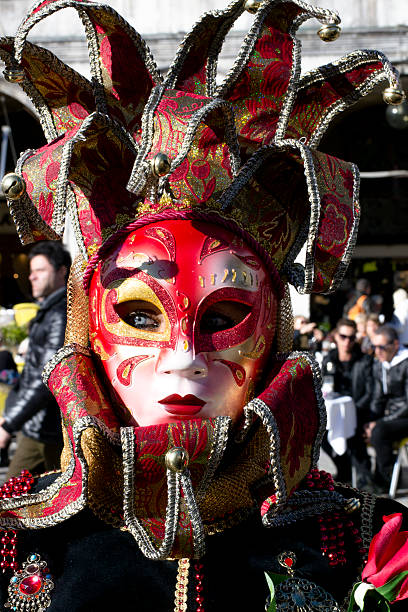 垂直のポートレート、ジョリーベニスのカーニバルマスクで 2013 年 - mythology venice italy carnival mask ストックフォトと画像