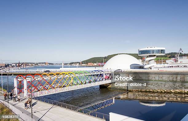 Niemeyer Centrum Kulturowe W Aviles Hiszpania - zdjęcia stockowe i więcej obrazów Architekt - Architekt, Architektura, Asturia