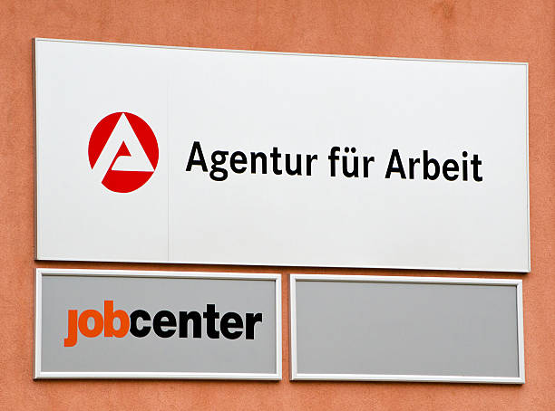 agentur мех arbeit-немецкий бюро трудоустройства - arbeitsamt стоковые фото и изображения