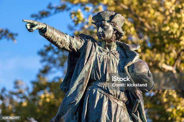 Statua Di Cristoforo Colombo - Fotografie stock e altre immagini di Cristoforo Colombo - Esploratore - Cristoforo Colombo - Esploratore, Ambientazione esterna, Bronzo