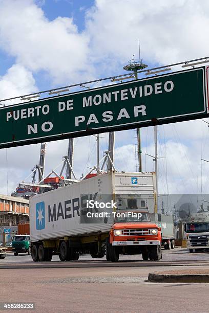 Foto de Atividade Do Porto De Montevidéu Uruguai e mais fotos de stock de América Latina - América Latina, América do Sul, Armazém