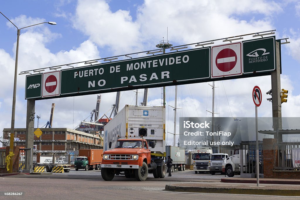 Actividade no porto marítimo de Montevideu, Uruguai. - Royalty-free América Latina Foto de stock