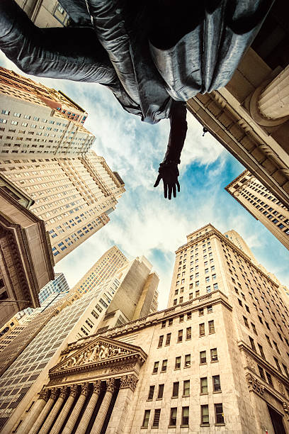new york stock exchange - wall street finance stock market power foto e immagini stock