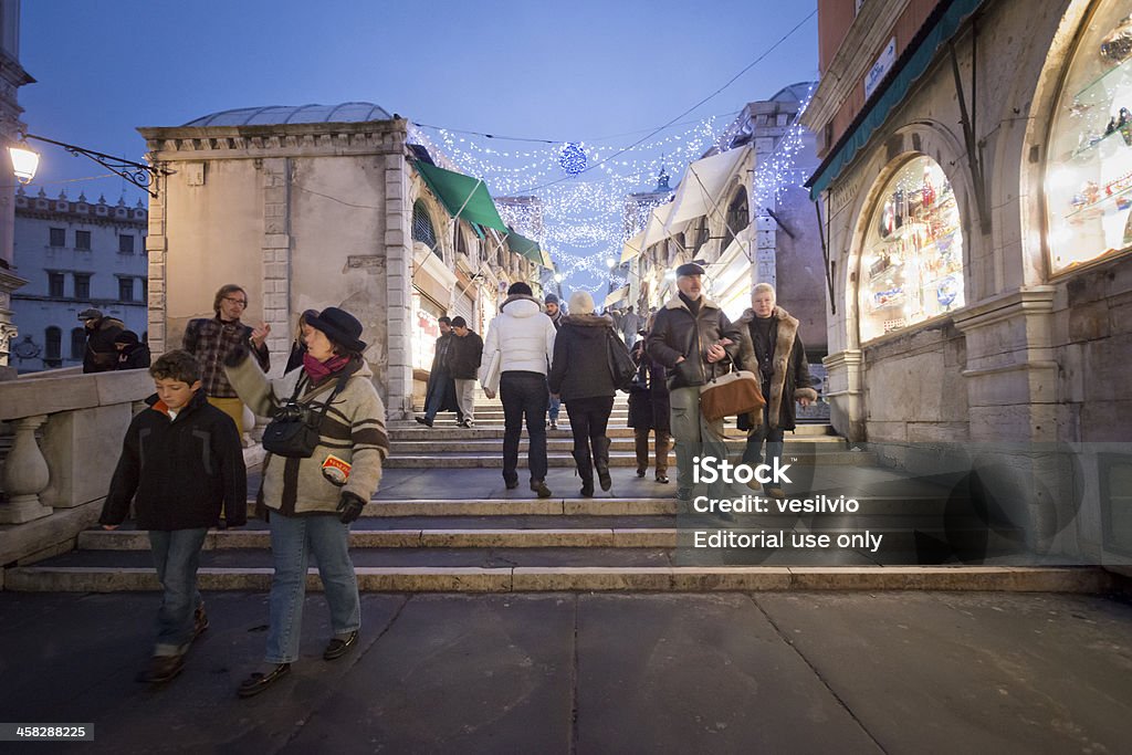 Compras natal em Veneza - Foto de stock de Andar royalty-free