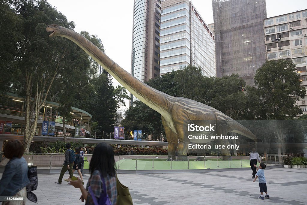 恐竜、巨大ロボットで香港 - ロボットのロイヤリティフリーストックフォト