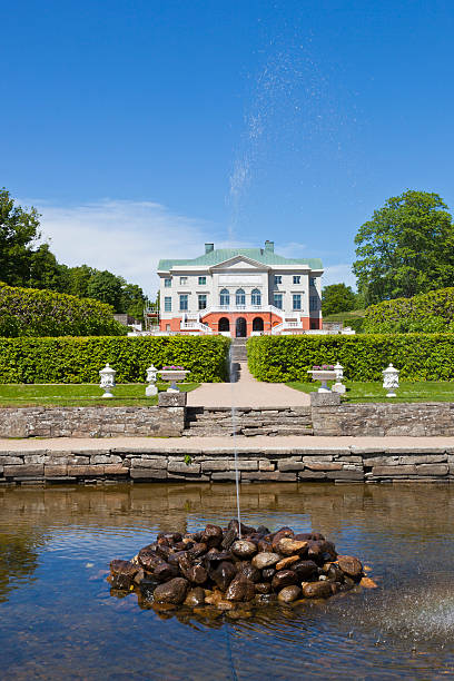 城の庭園 - vastergotland ストックフォトと画像