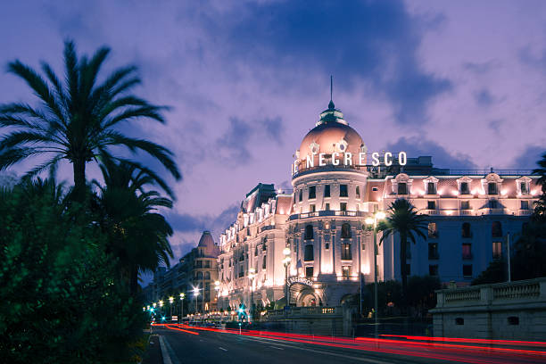 Le célèbre El Negresco hôtel à Nice, France - Photo