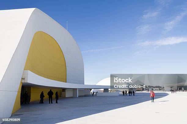 Культурный Центр Современного Искусства Нимейера В Авилес Испания — стоковые фотографии и другие картинки Архитектор