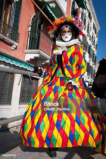 Wielokolorowy Maski Karnawałowe 2013 San Marco W Wenecji We Włoszech - zdjęcia stockowe i więcej obrazów 2013