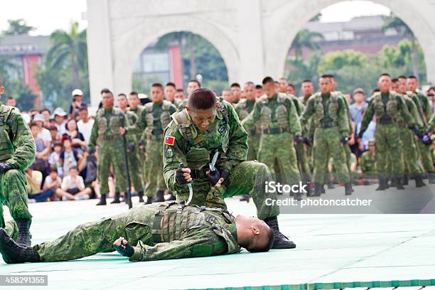 Photo libre de droit de Taiwan Spéciale Force Militaire Affichage De Chiang Kaishek Memori banque d'images et plus d'images libres de droit de Accessoire de spectacle