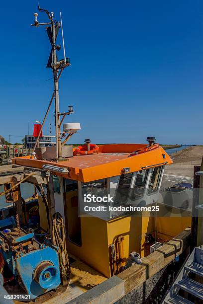 トロール漁船 - イギリス海峡のストックフォトや画像を多数ご用意 - イギリス海峡, イーストサセックス, サセックス