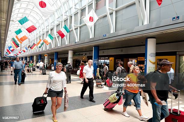 Ohare — стоковые фотографии и другие картинки Аэропорт - Аэропорт, Аэропорт Охара, Багаж