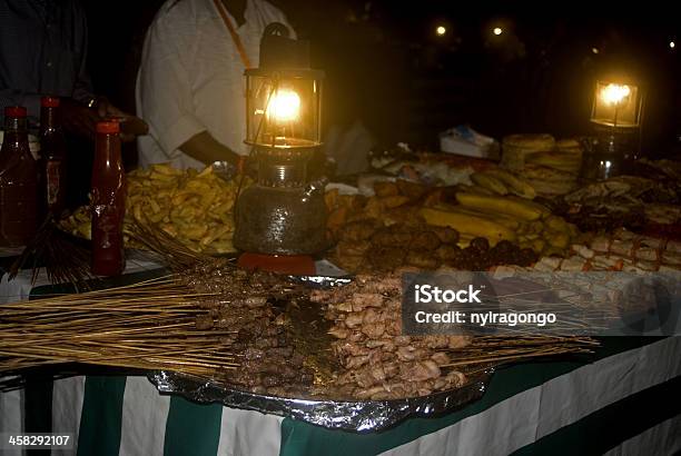Noc Rynku Stone Miasto Zanzibar Tanzania - zdjęcia stockowe i więcej obrazów Ciemny - Ciemny, Czapka kucharza, Egzotyka