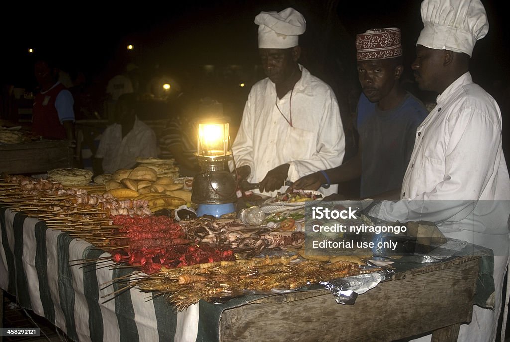 Noc rynku, Stone miasto, Zanzibar, Tanzania - Zbiór zdjęć royalty-free (Ciemny)