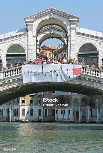 Ponte Do Rialto - Fotografias de stock e mais imagens de Ao Ar Livre - Ao Ar Livre, Arcada, Arco - Caraterística arquitetural