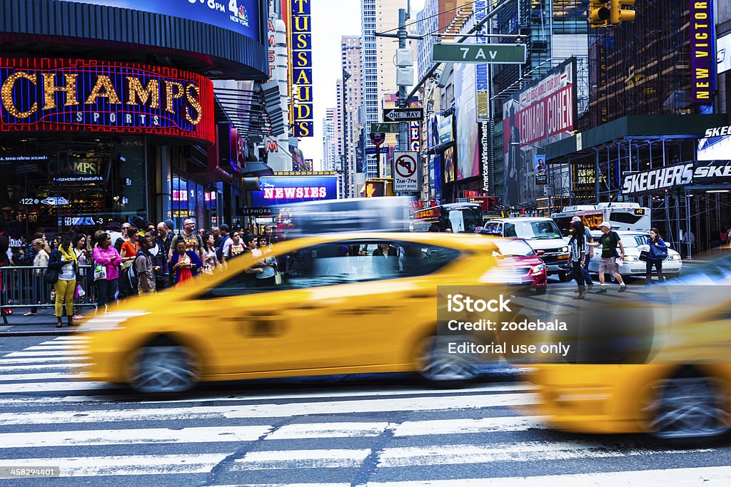Stadt Leben in New York, gelben Taxis und Personen - Lizenzfrei Aktivitäten und Sport Stock-Foto