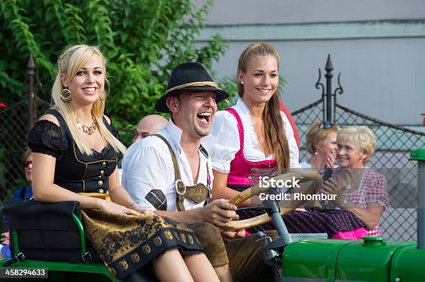 Riding El Tractor Foto de stock y más banco de imágenes de Carinthia - Carinthia, Carnaval - Evento de celebración, 2012