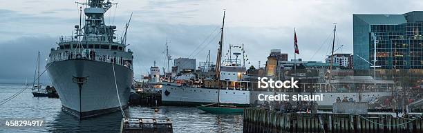 Foto de Panorama Hmcs Halifax e mais fotos de stock de 2013 - 2013, Atracado, Canadá