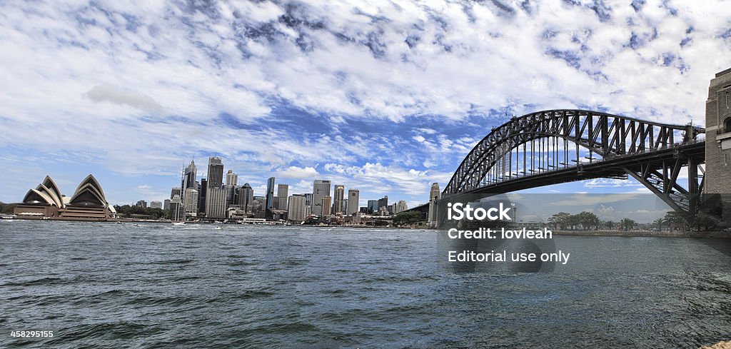 Sydney Opera House, Harbour Bridge & miasto (Panorama) - Zbiór zdjęć royalty-free (Architektura)