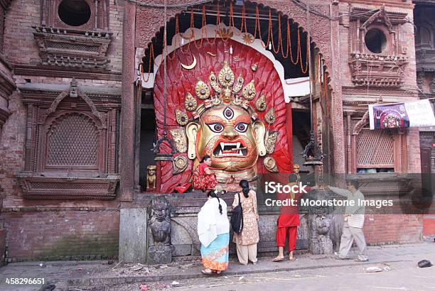 Durbar Square De Kathmandu Nepal Foto de stock y más banco de imágenes de Adorador - Adorador, Aire libre, Arquitectura