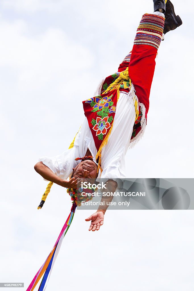 Dança tradicional da cerimônia maia Flyers - Foto de stock de Adulto royalty-free