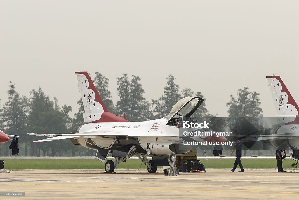 USAF Thunderbirds 도출함 떠나라 위해 준비합니다. - 로열티 프리 4가지 개체 스톡 사진