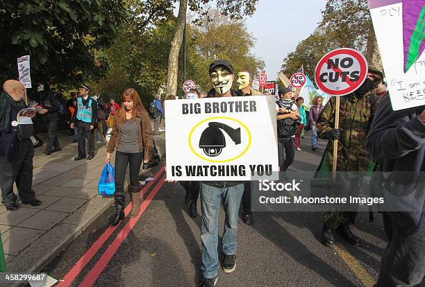 Antiausteridade De Março Em Londres Inglaterra - Fotografias de stock e mais imagens de Ao Ar Livre - Ao Ar Livre, Atividade, Austeridade