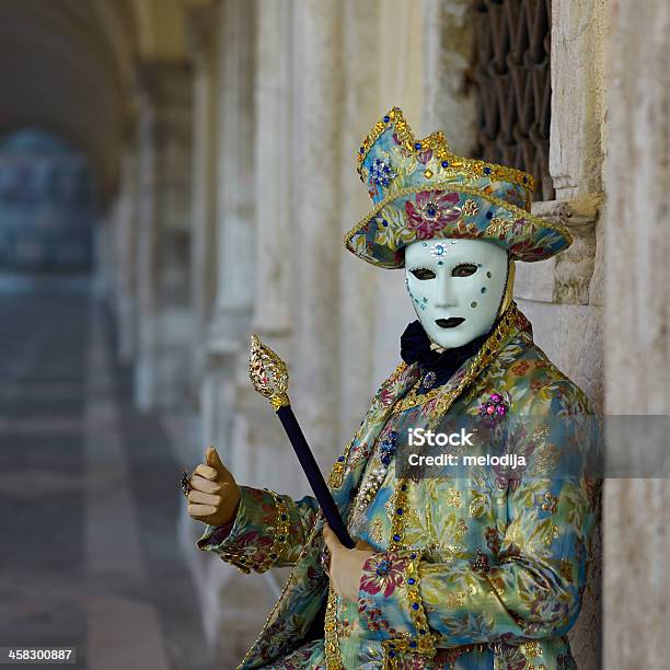 Costume Si Occupa Di Venezia Carnevale Di Venezia - Fotografie stock e altre immagini di Allegro - Allegro, Ambientazione esterna, Carnevale di Venezia