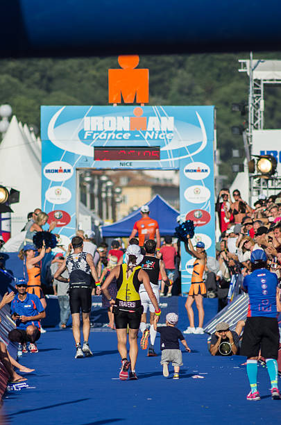 ironman edizione 2013, nizza, francia - jogging ironman triathalon triathlon ironman foto e immagini stock